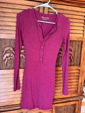 Skatie Ribbed Henley Long Sleeve Dress - Magenta